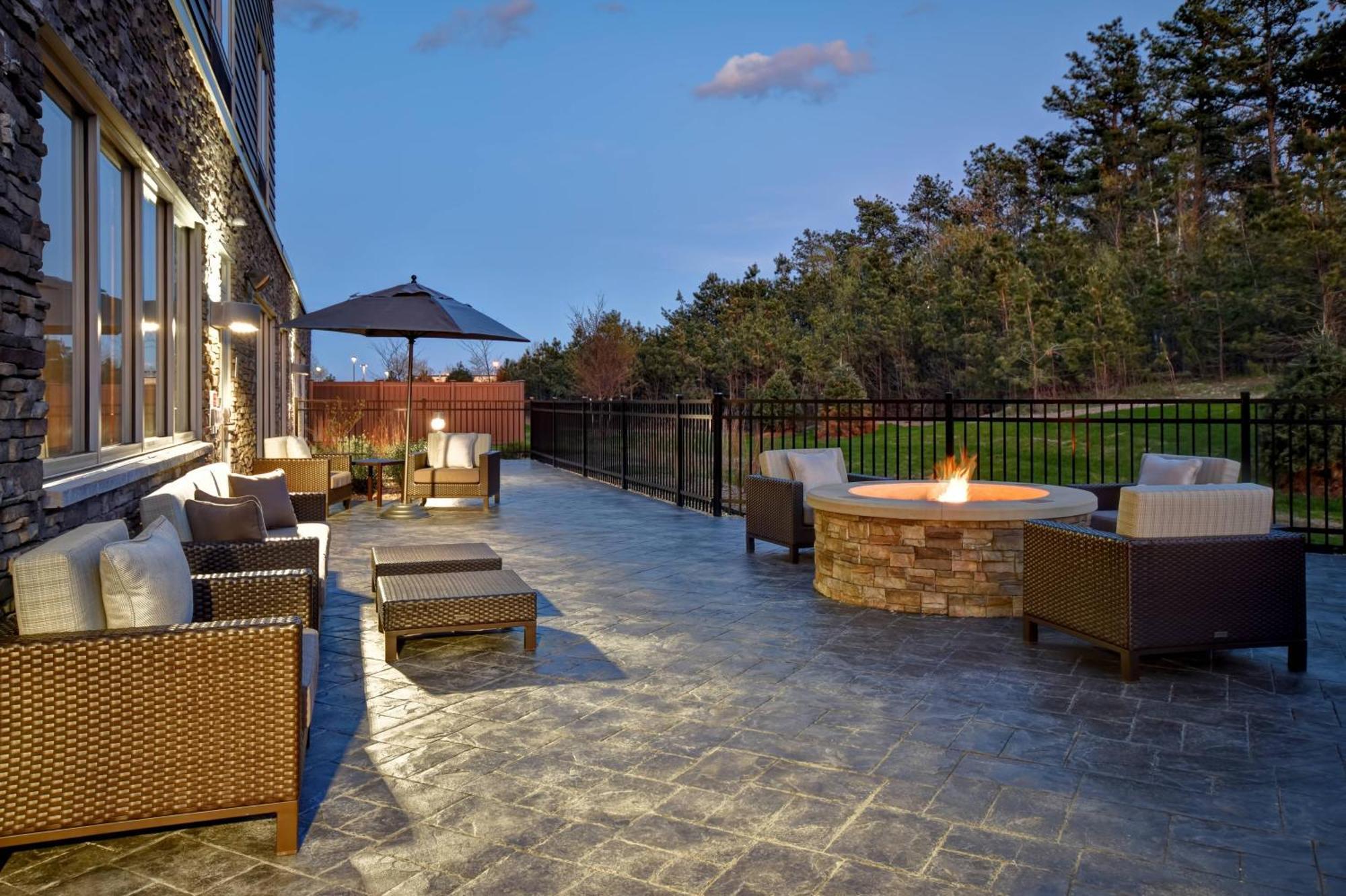 Fairfield Inn & Suites By Marriott Plymouth Exterior foto